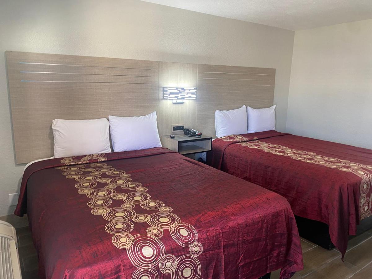 MAYFAIR INN ONTARIO AIRPORT — photo 24