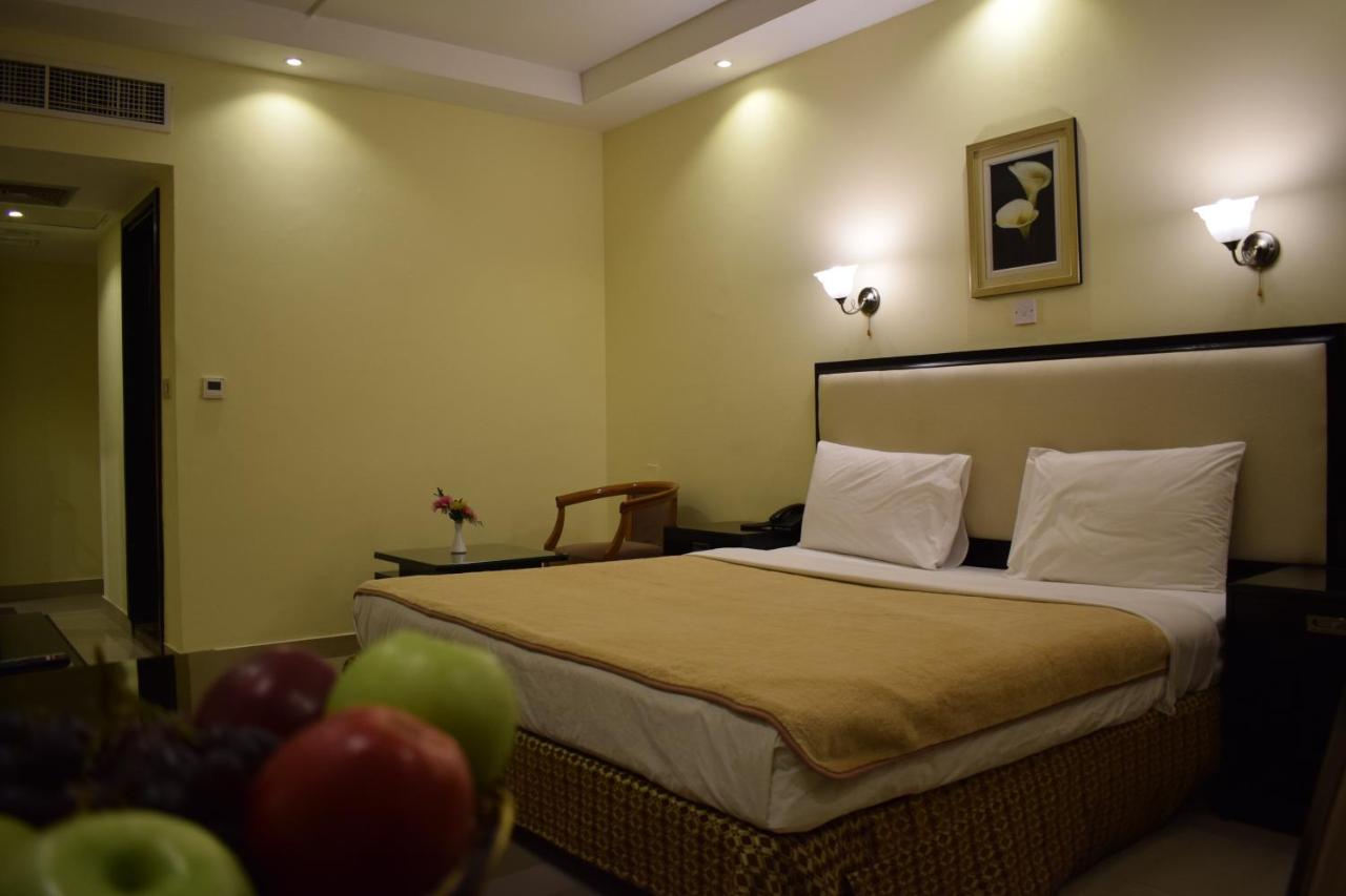 Palm Beach Hotel - 2