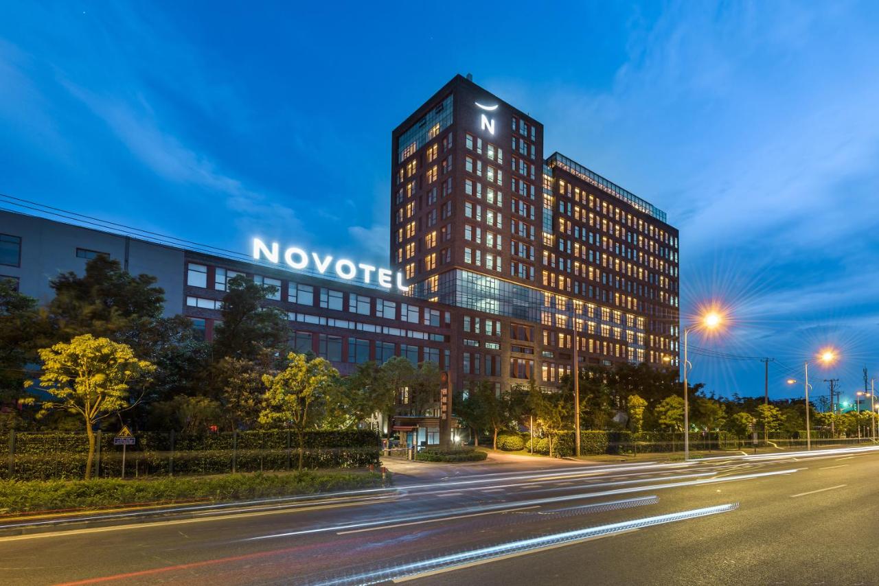 Novotel Shanghai Clover photo