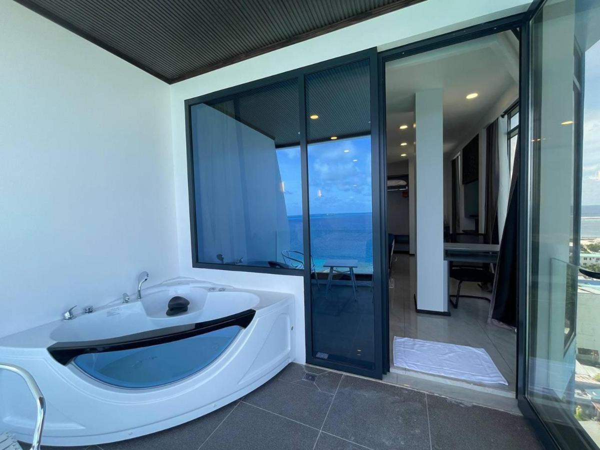 iCom Blue Seaview - 3