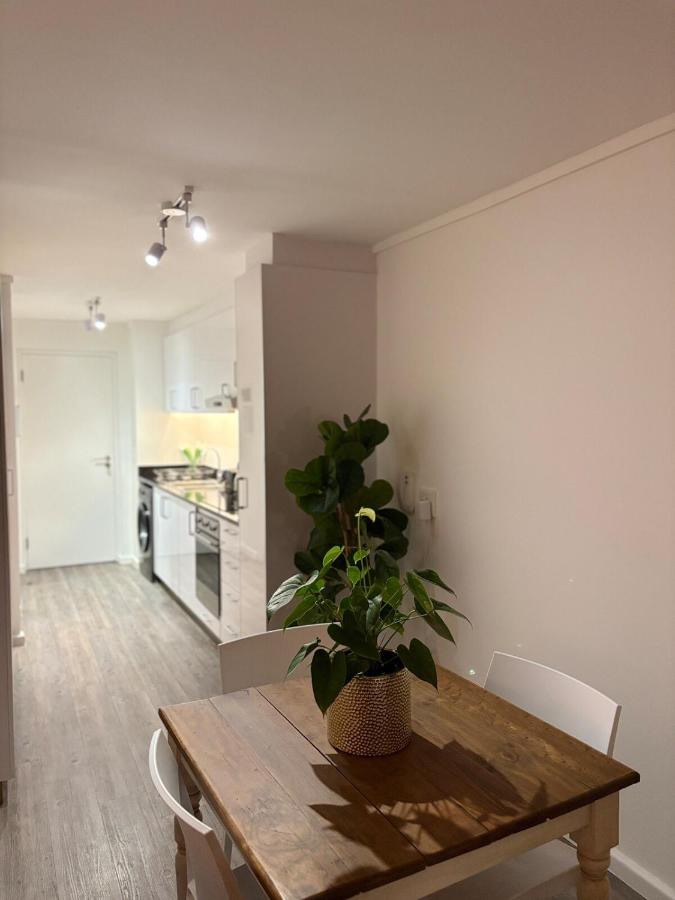 The 411 - Cape Town Modern Apartment with Table Mountain Views - 5