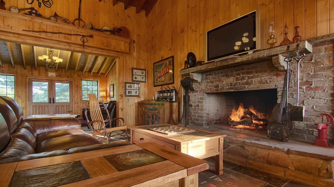 The Smoke House Lodge — photo 4