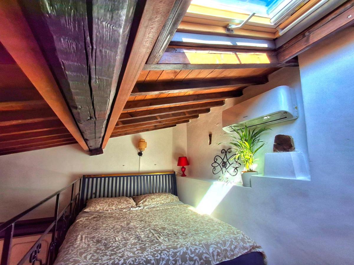 Cozy Studio Attic at Historical Centre of Florence 5 mins SMN and 7 Duomo - 5