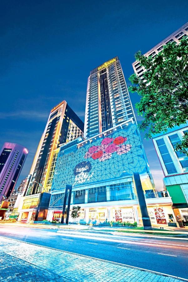 Suasana Suite by RR JBcity - 2