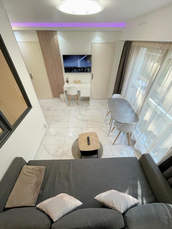 New Apartment in Paris center metro 7 & 14 Maison Blanche - 3