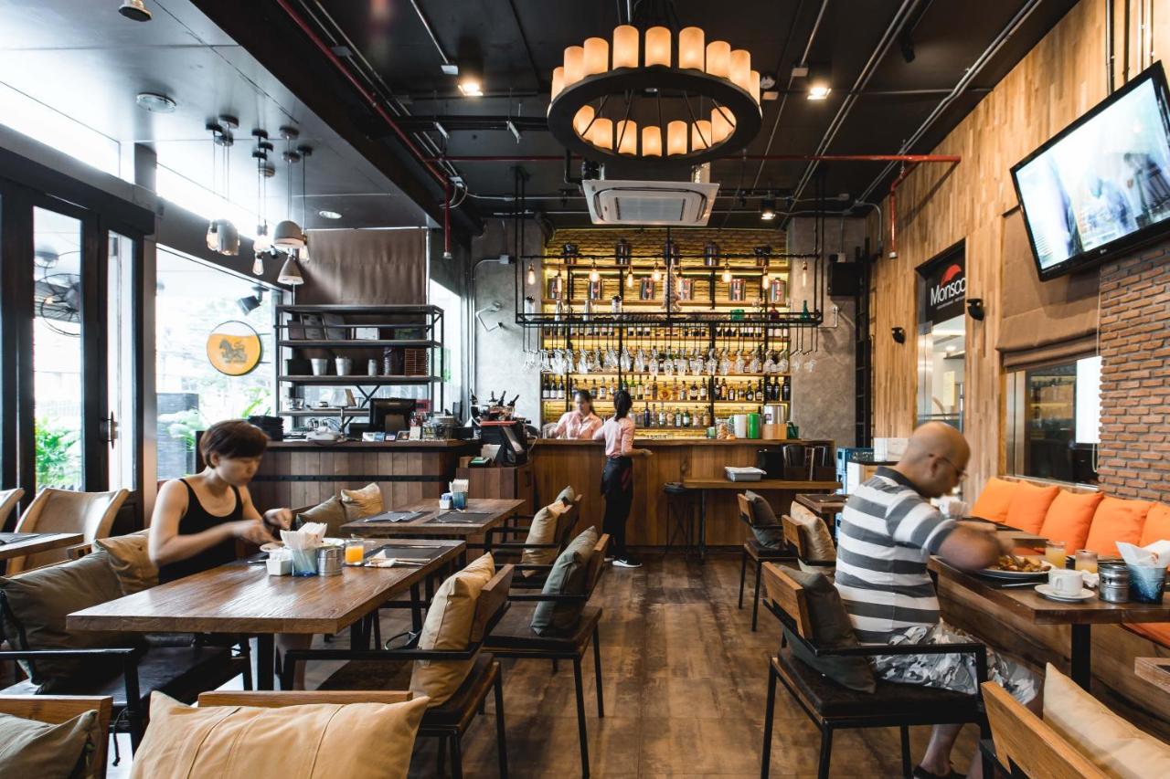 Adelphi Suites Bangkok - 5