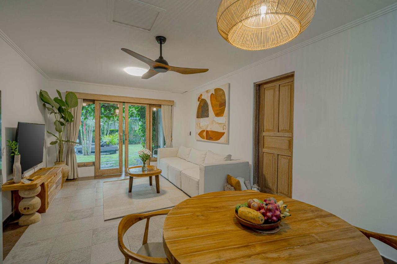 Charming Villa with Private Pool & Garden - 5