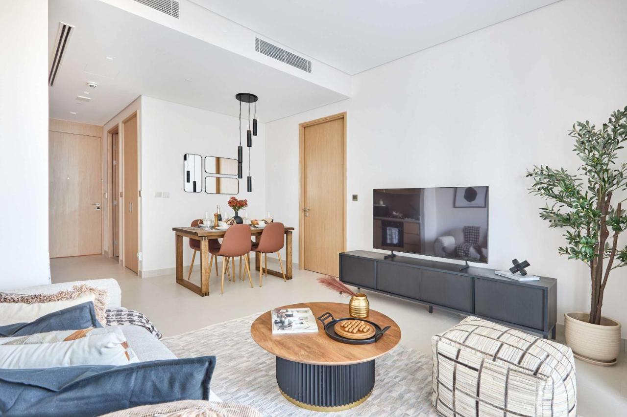 Frank Porter - Vida Dubai Mall Tower 2 - 3