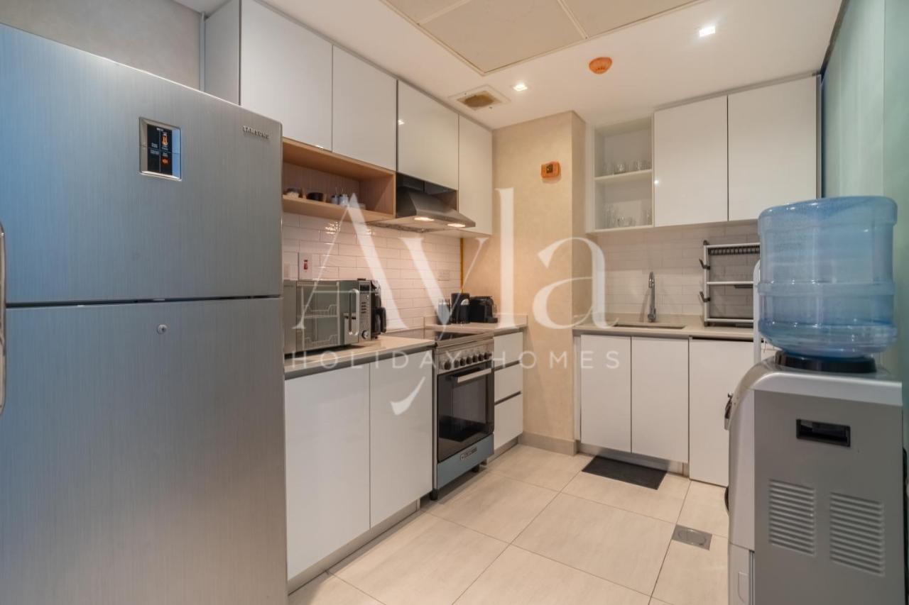 High-Floor 3BR Balcony & City Views Al Reem - 5