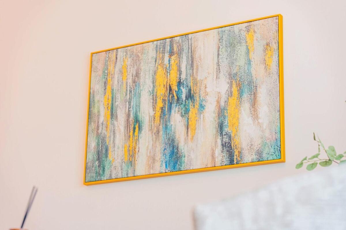 Saadiyat Luxury Escape Walk to Beach & Museum - 4