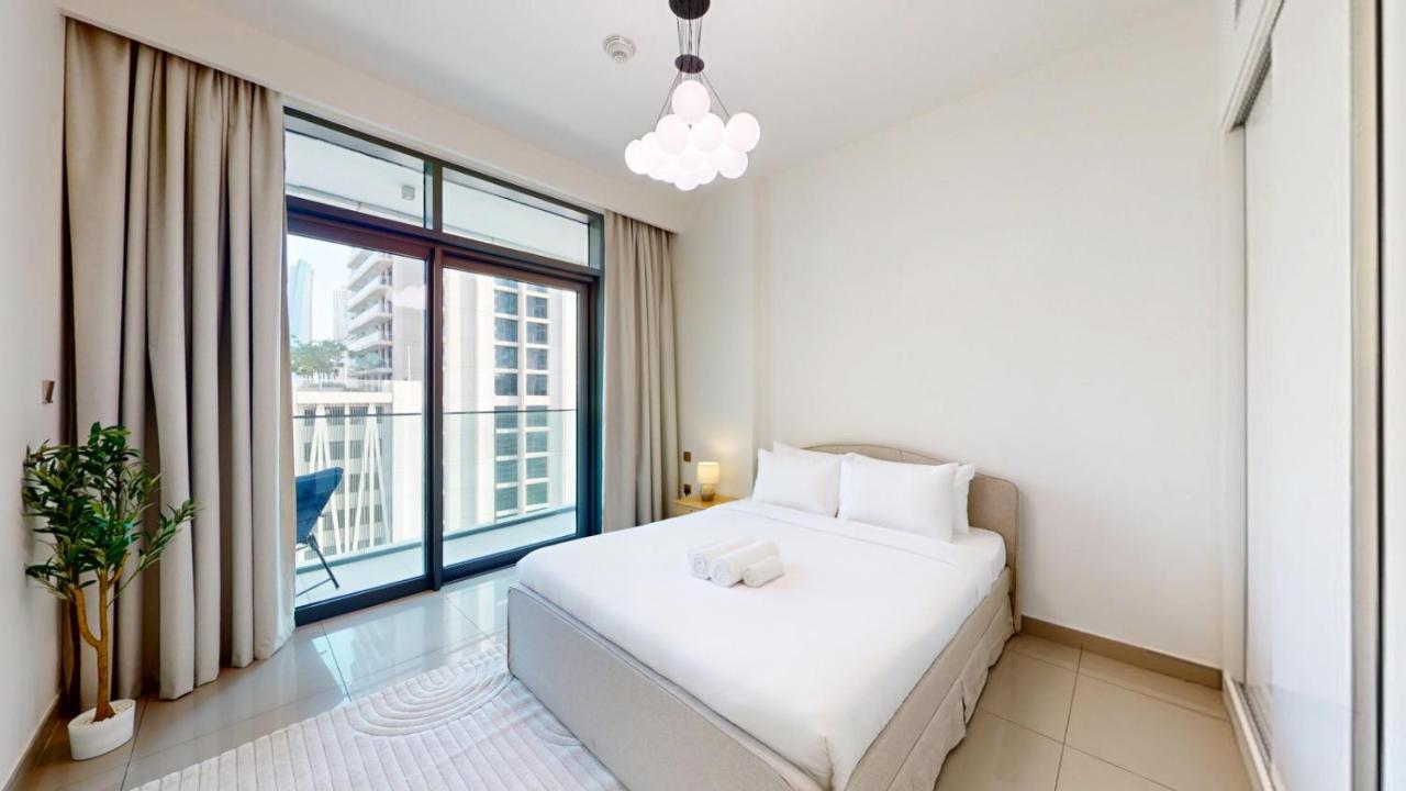 Vacationer Holiday Homes l Infinity Pool, Beach Access l 1 Bed in Emaar Beachfront - 2