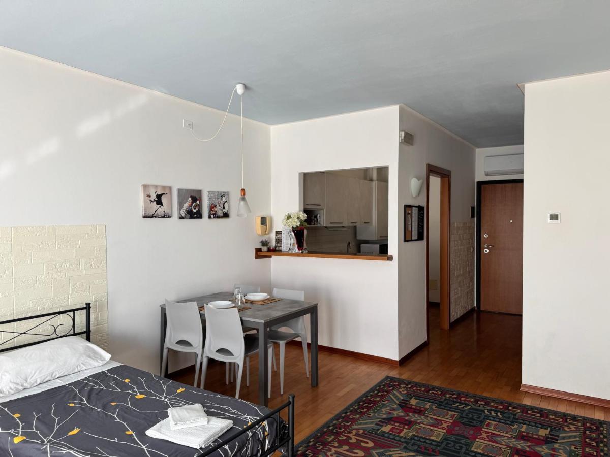 OTB Italia 1 - Luminoso appartamento tra Venezia e Treviso con Terrazza e Posto auto Coperto - 4