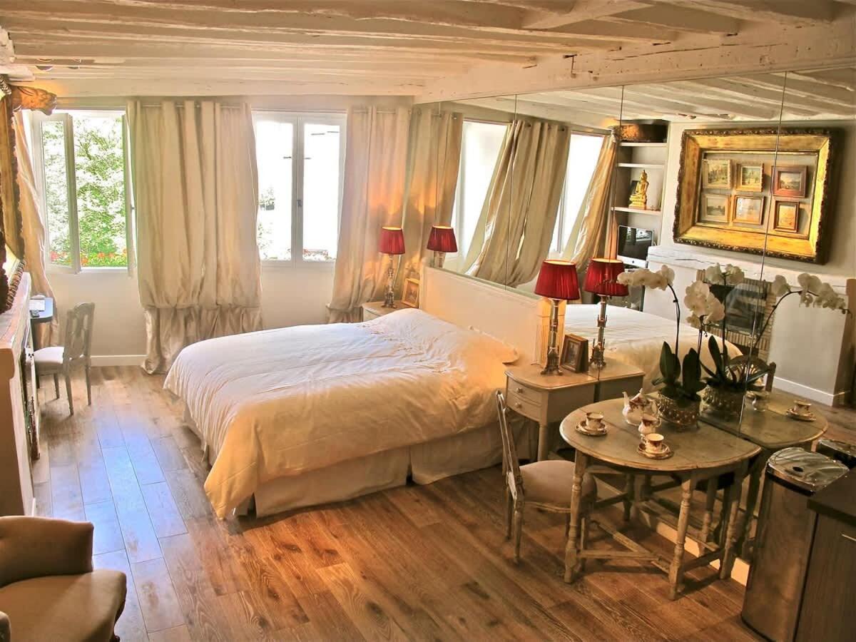 The Most Romantic Notre Dame - 2