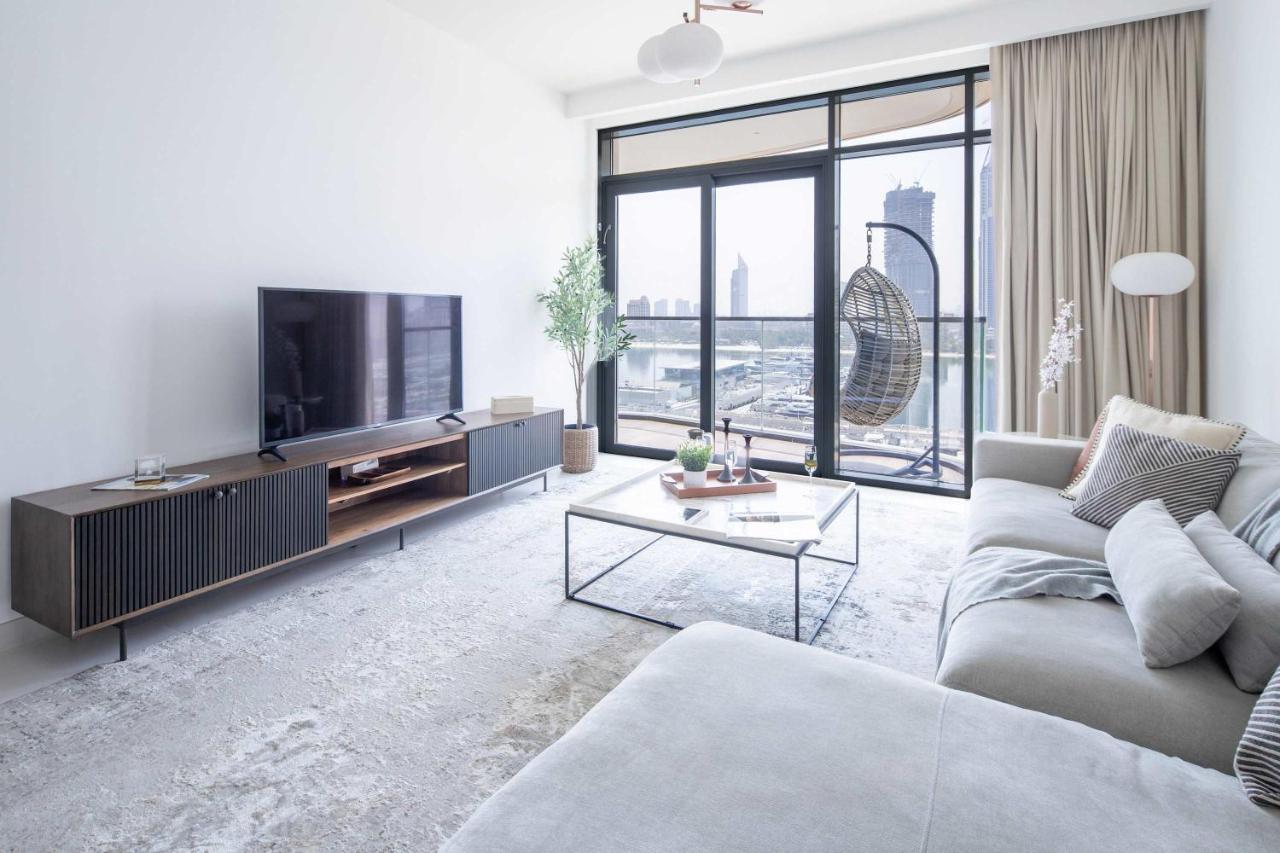 Frank Porter - Marina Vista Tower 1 - 3