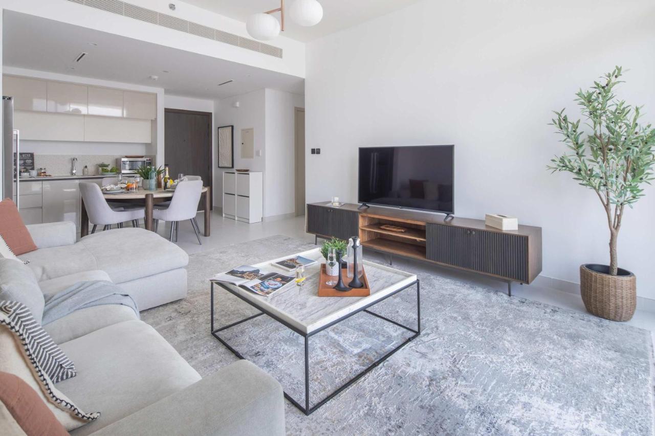 Frank Porter - Marina Vista Tower 1 - 4