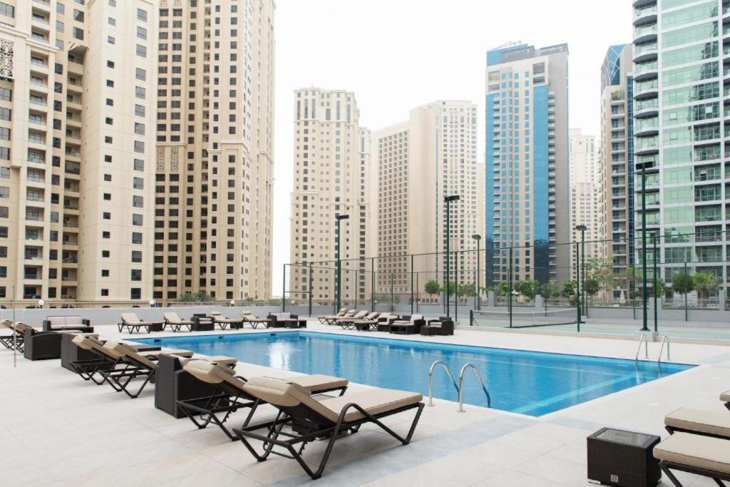 Stylish Marina Stay Near Bla Bla club & JBR Walk - 4
