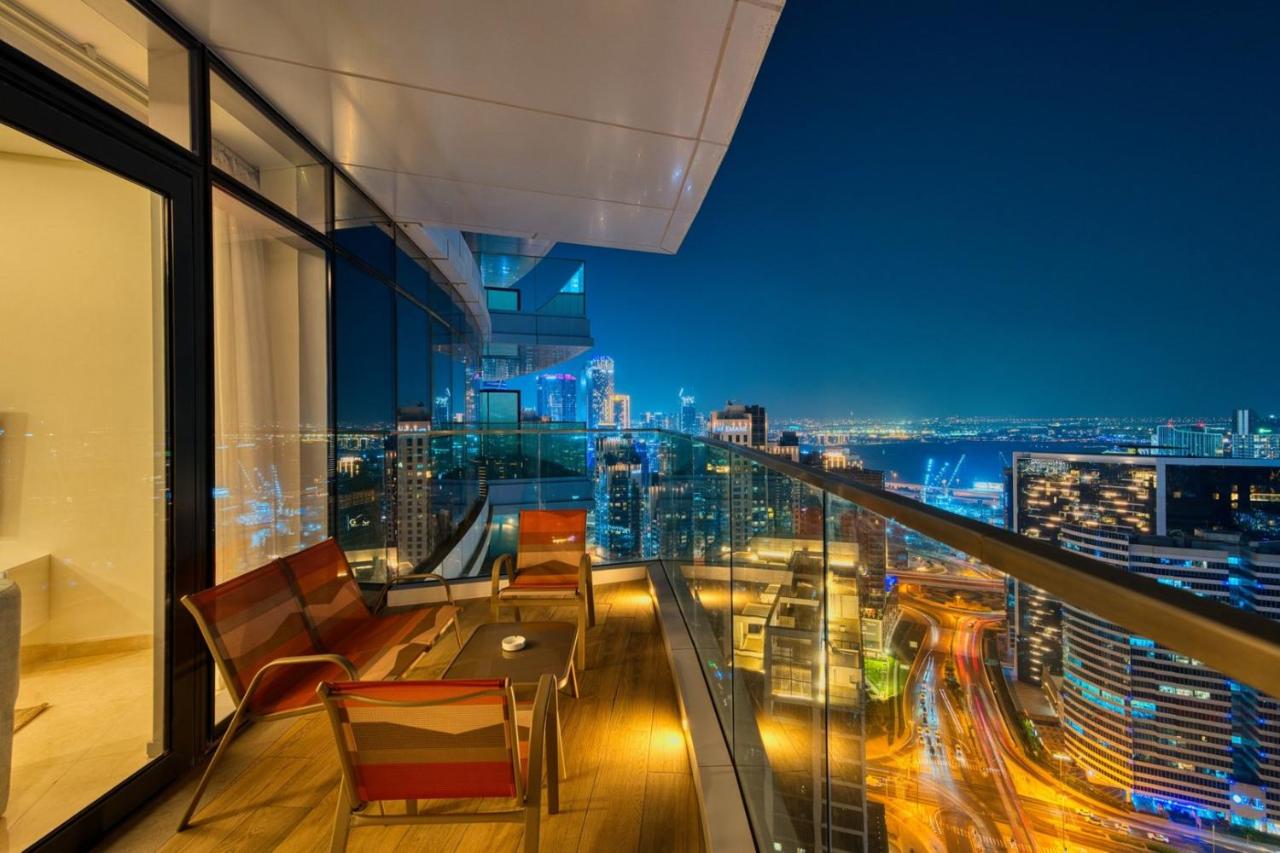 GuestReady - High-Floor 2BR | Canal and City View - 2