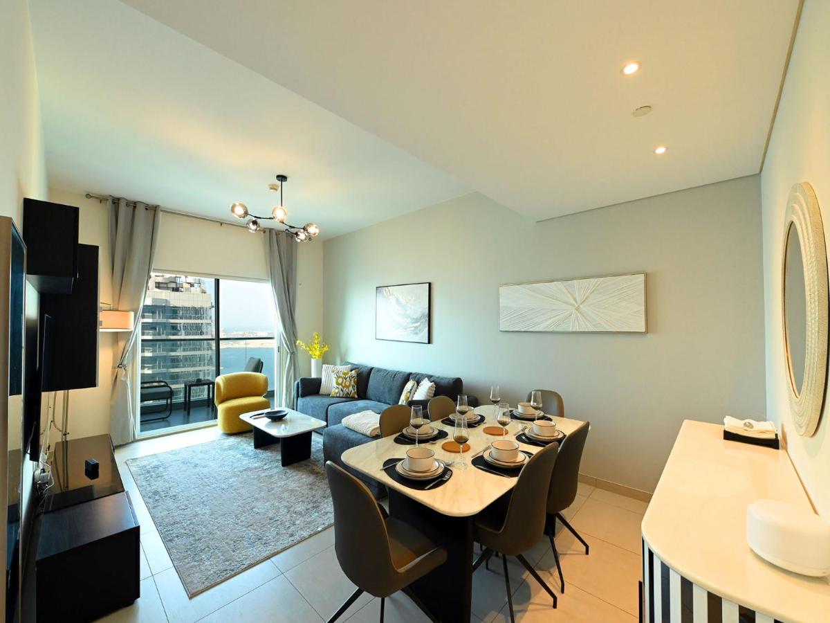 Urban Retreat - Premium Stay - Gym & Pool Access