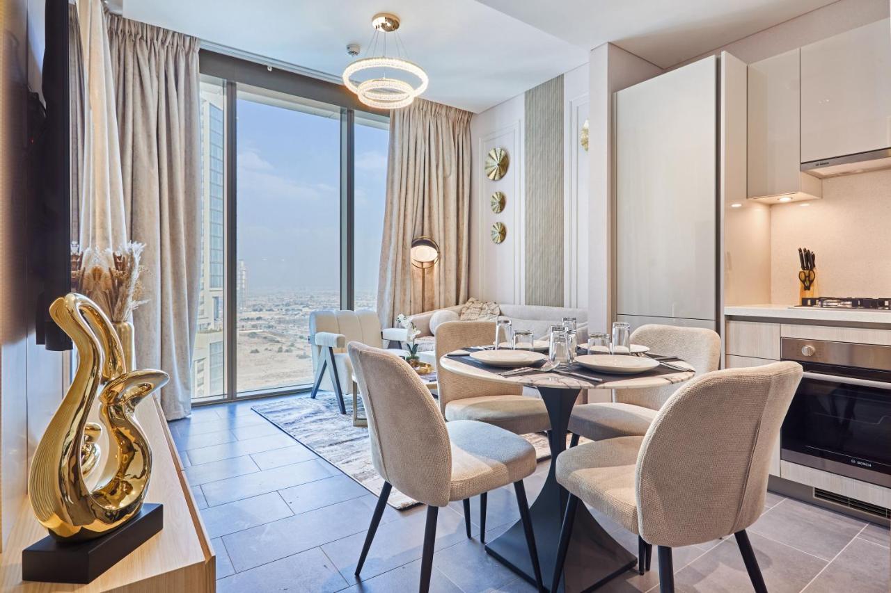 STAY BY LATINEM Luxury 1BR Holiday Home CC 3313 Near Burj Khalifa - 5