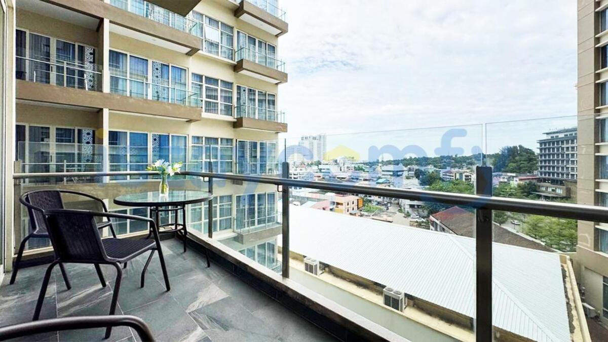 3BR Aston Residence 0701 City View - 5