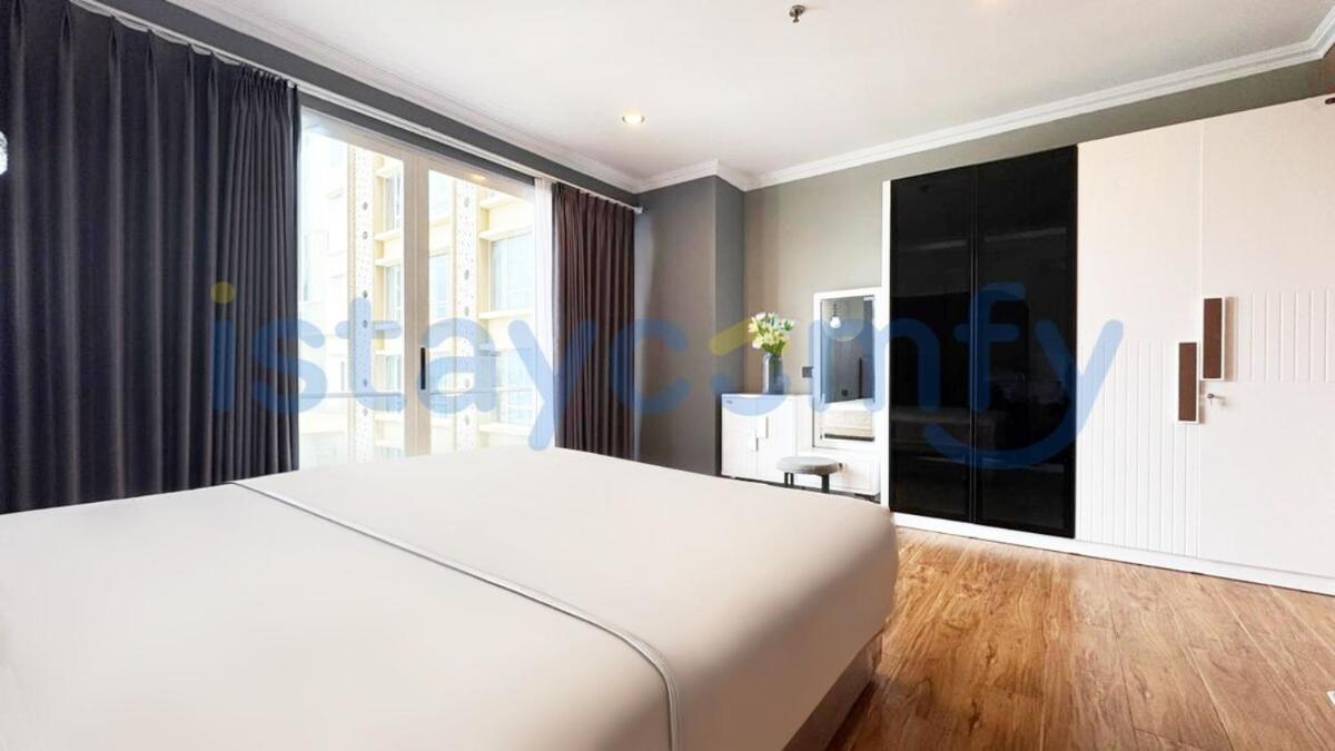 3BR Aston Residence 0701 City View - 2