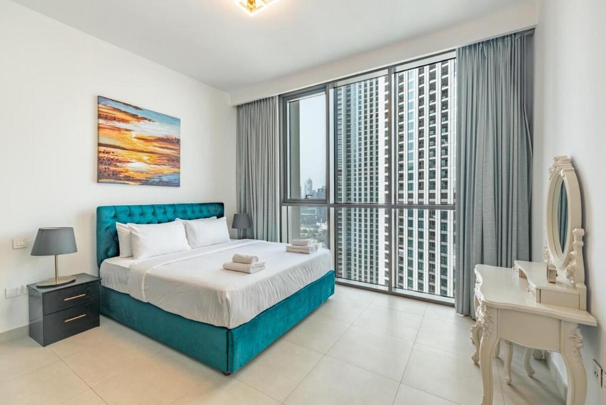 Central 2BR Downtown Views EB