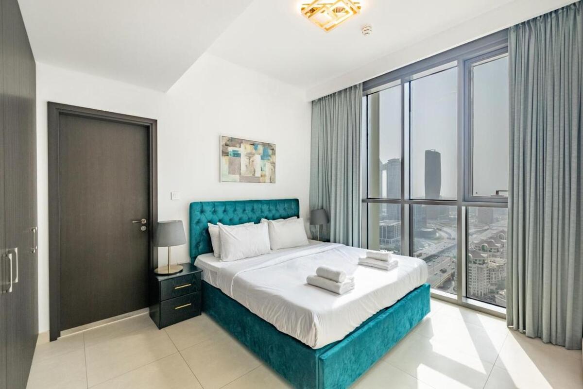 Central 2BR Downtown Views EB - 2