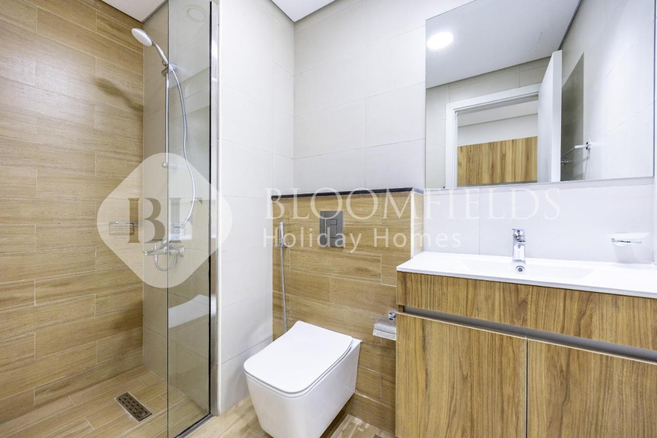 Bloomfield's Snug Stu Al Maryah Vista - 4