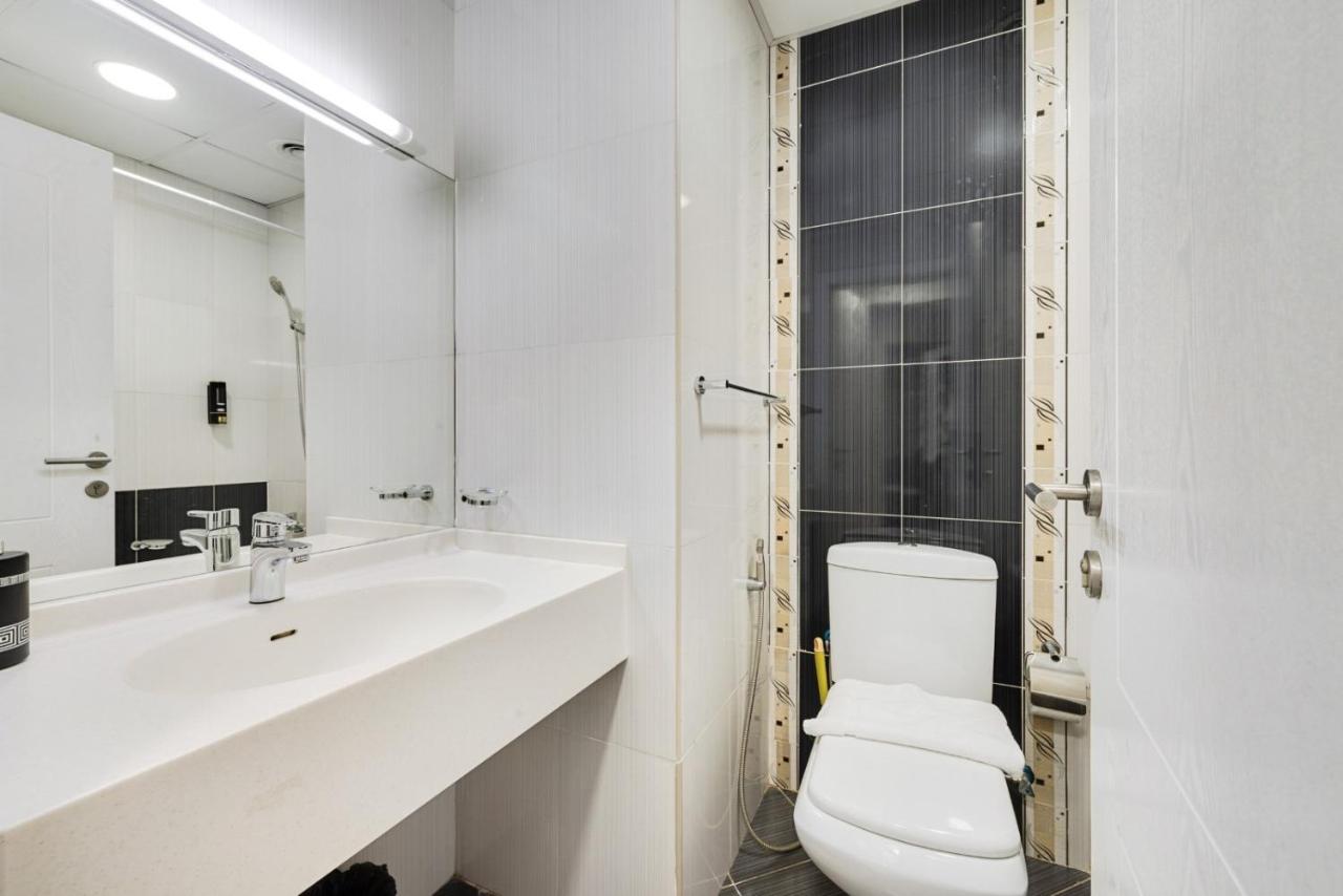 Spacious 2 Bedroom Apartment in JBR - 3