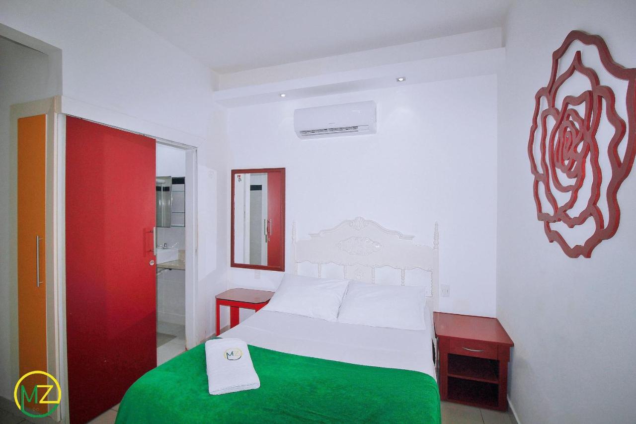 Silent studio for 3 persons in Copacabana - 2