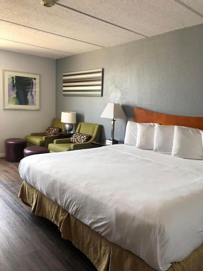Spindletop Motel — photo 8