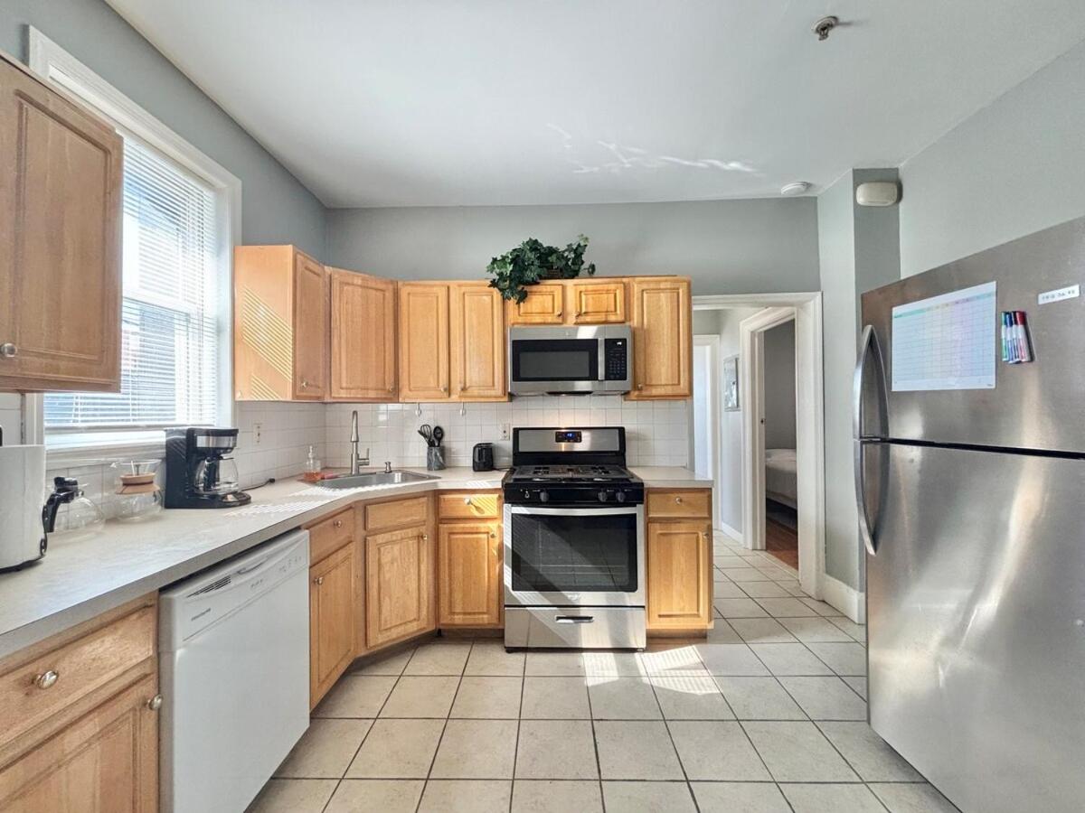 FREE Parking near NYC Washer and Dryer - 3