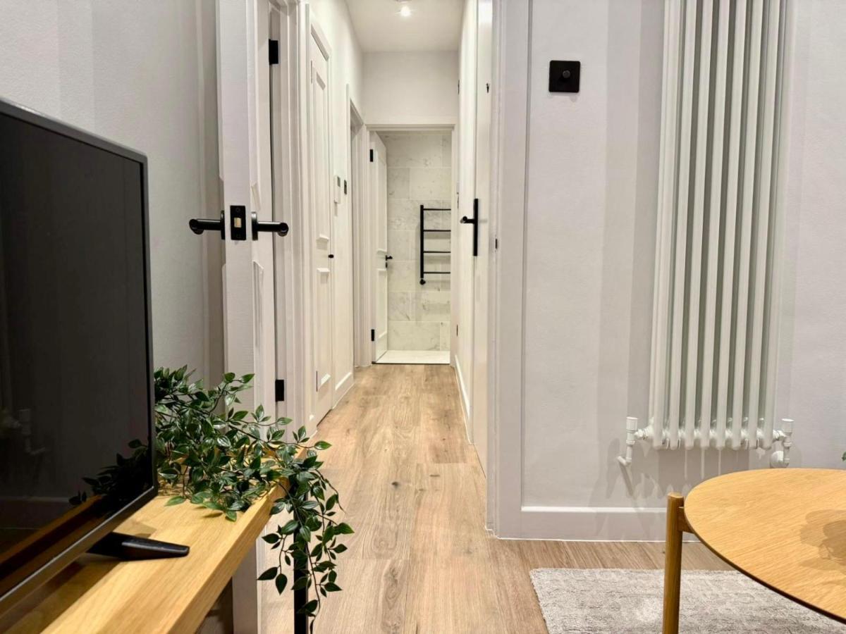 Old Compton Apartments - 3