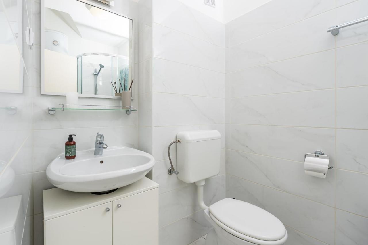 BLUE HORIZON APARTMENT - 8