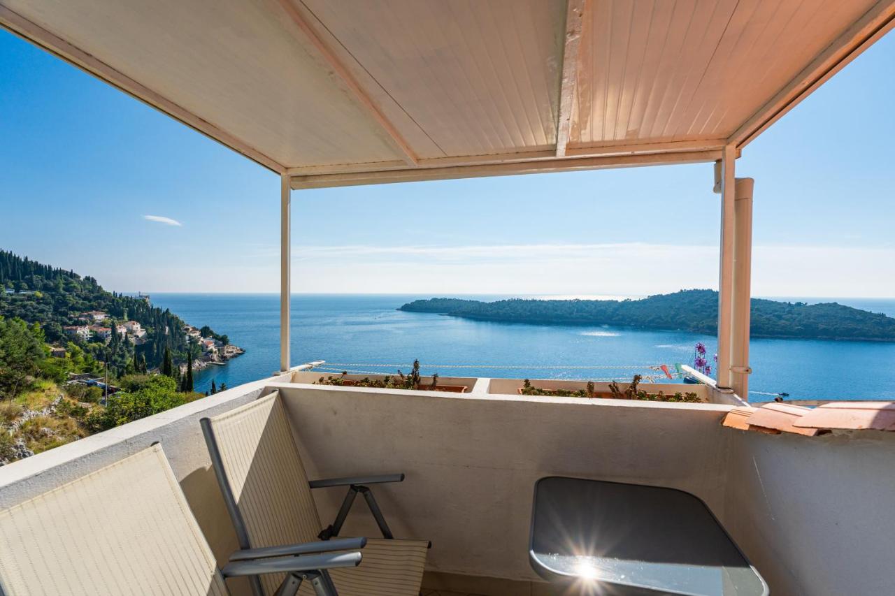 BLUE HORIZON APARTMENT