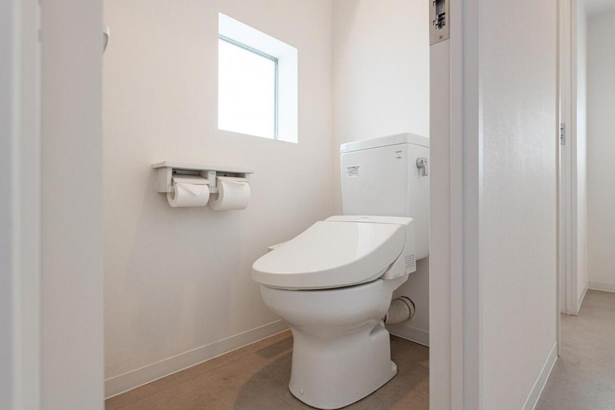 Higashi-Shinjuku 903 - 5