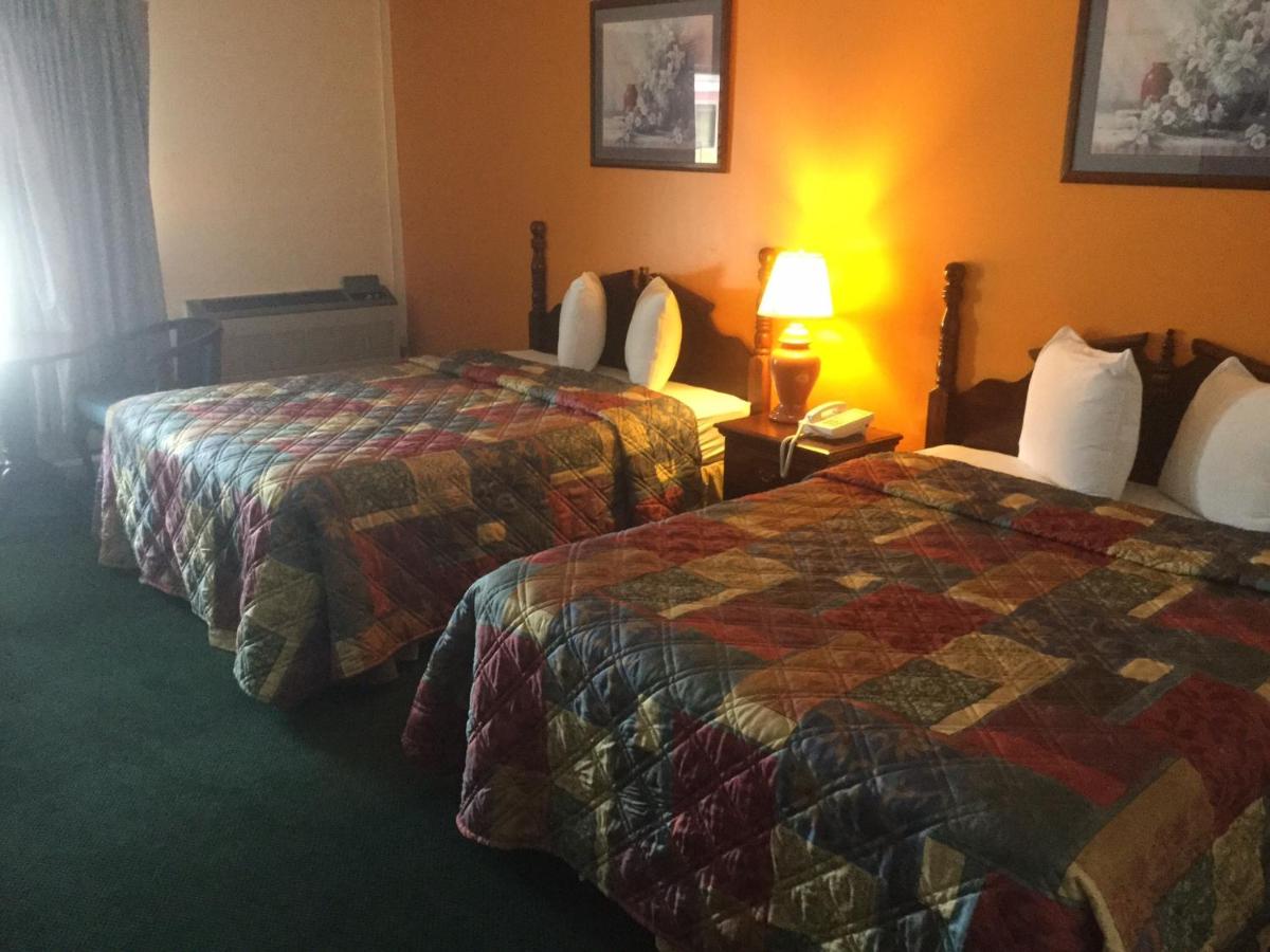Budget Inn — photo 9