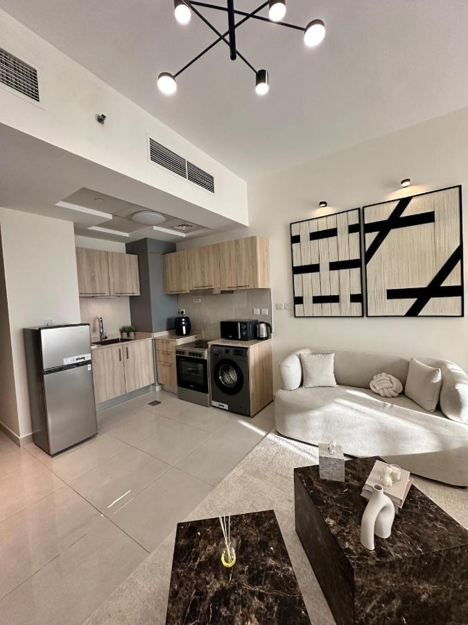 5-Star Vibes Modern Studio Business Bay - 4