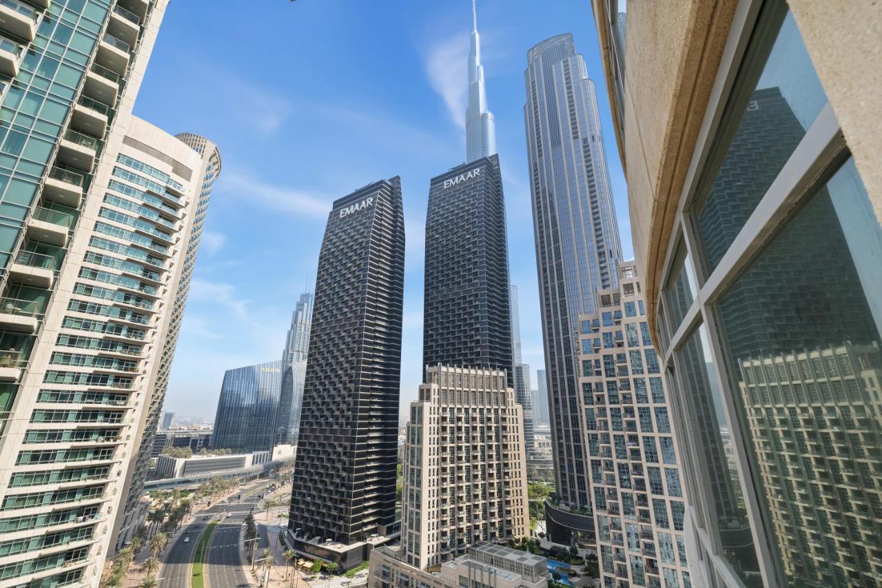 Stunning 2BR in Downtown Partial Burj Khalifa View