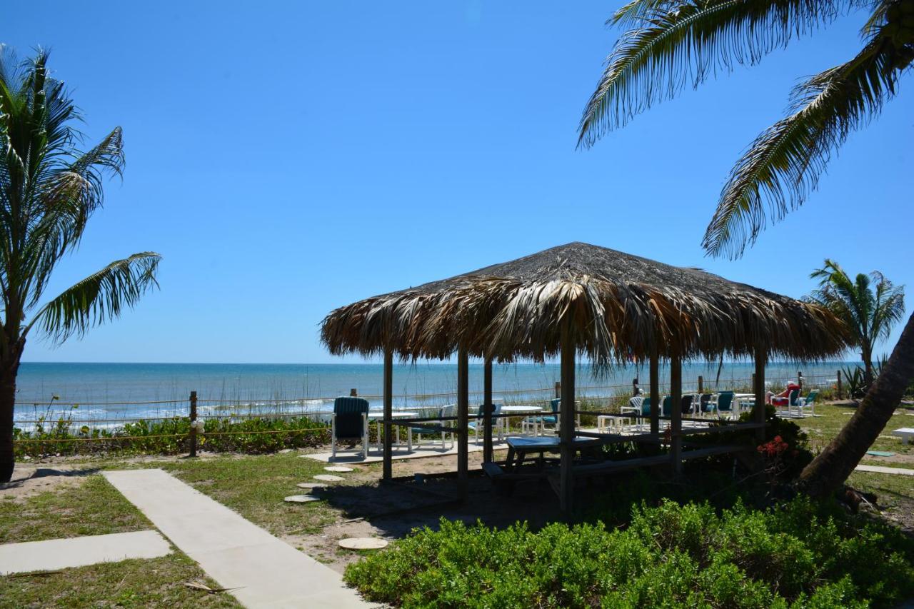 Sandgate Oceanfront Motel — photo 11