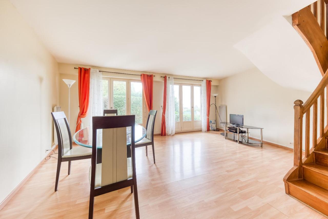 Spacious 3-Bedroom Duplex with Garden close to CDG Airport - 5