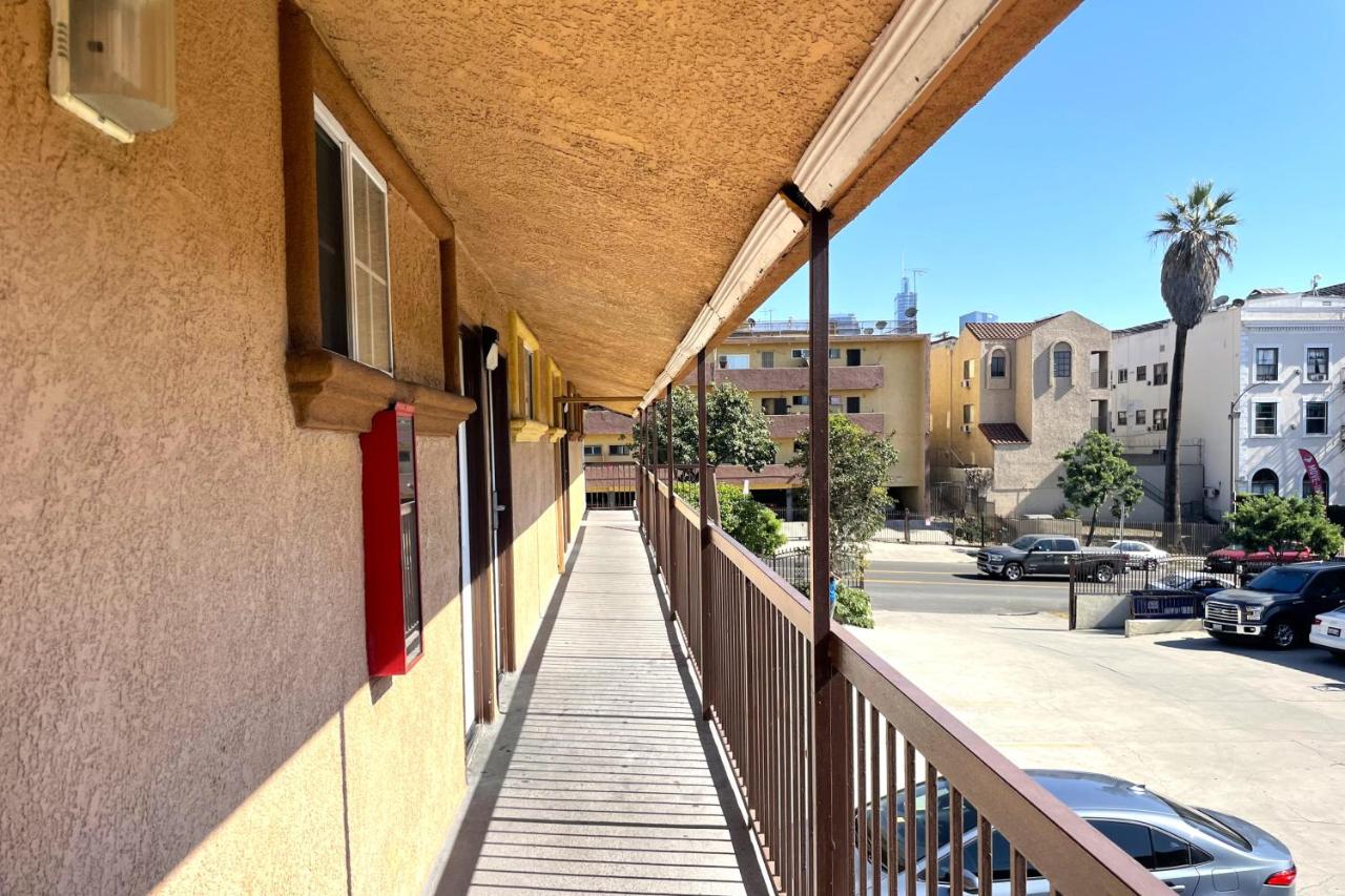 Travel Inn Downtown LA - 4