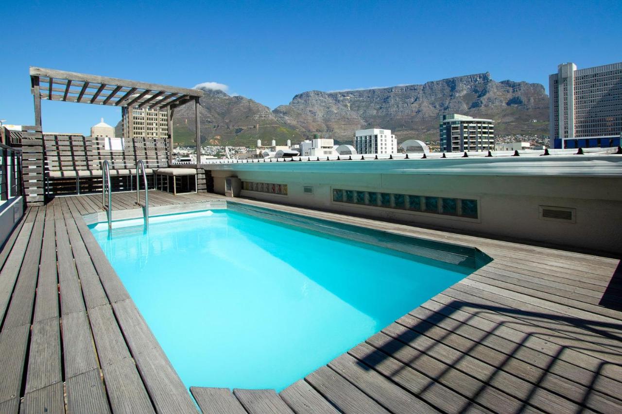 Greenmarket Place 503 - 4