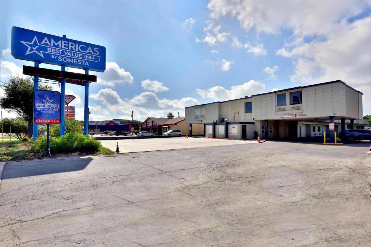 Image: Americas Best Value Inn San Antonio Airport South