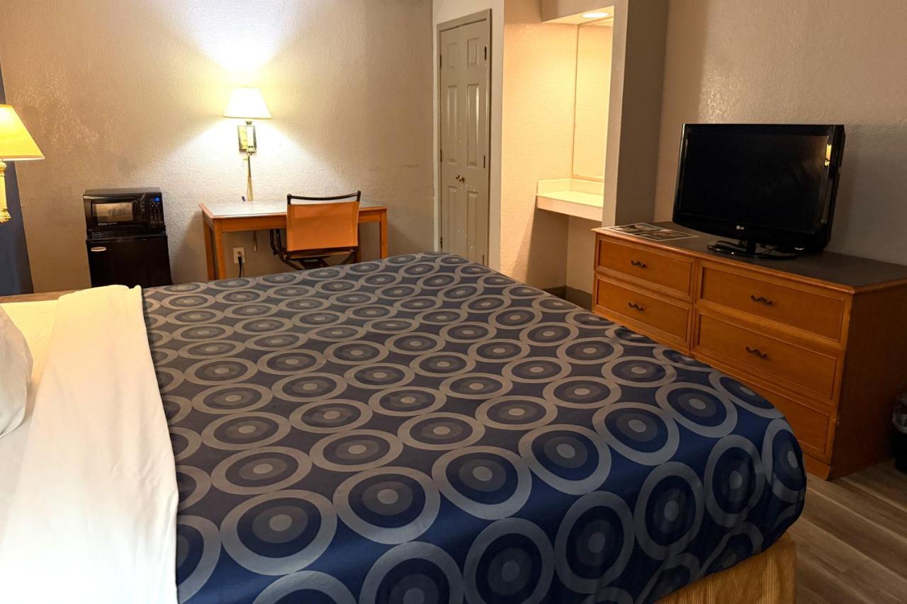 TownHouse Inn — photo 18