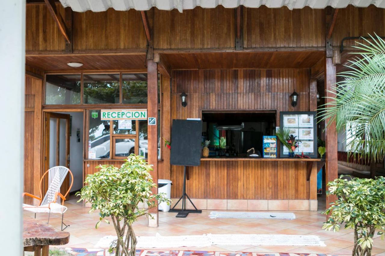Hotel La Isla Inn photo