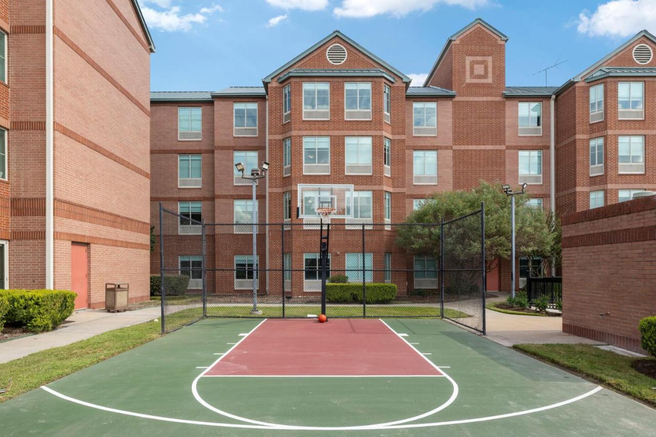 Kompose Boutique Hotel Houston Cy-Fair — photo 16