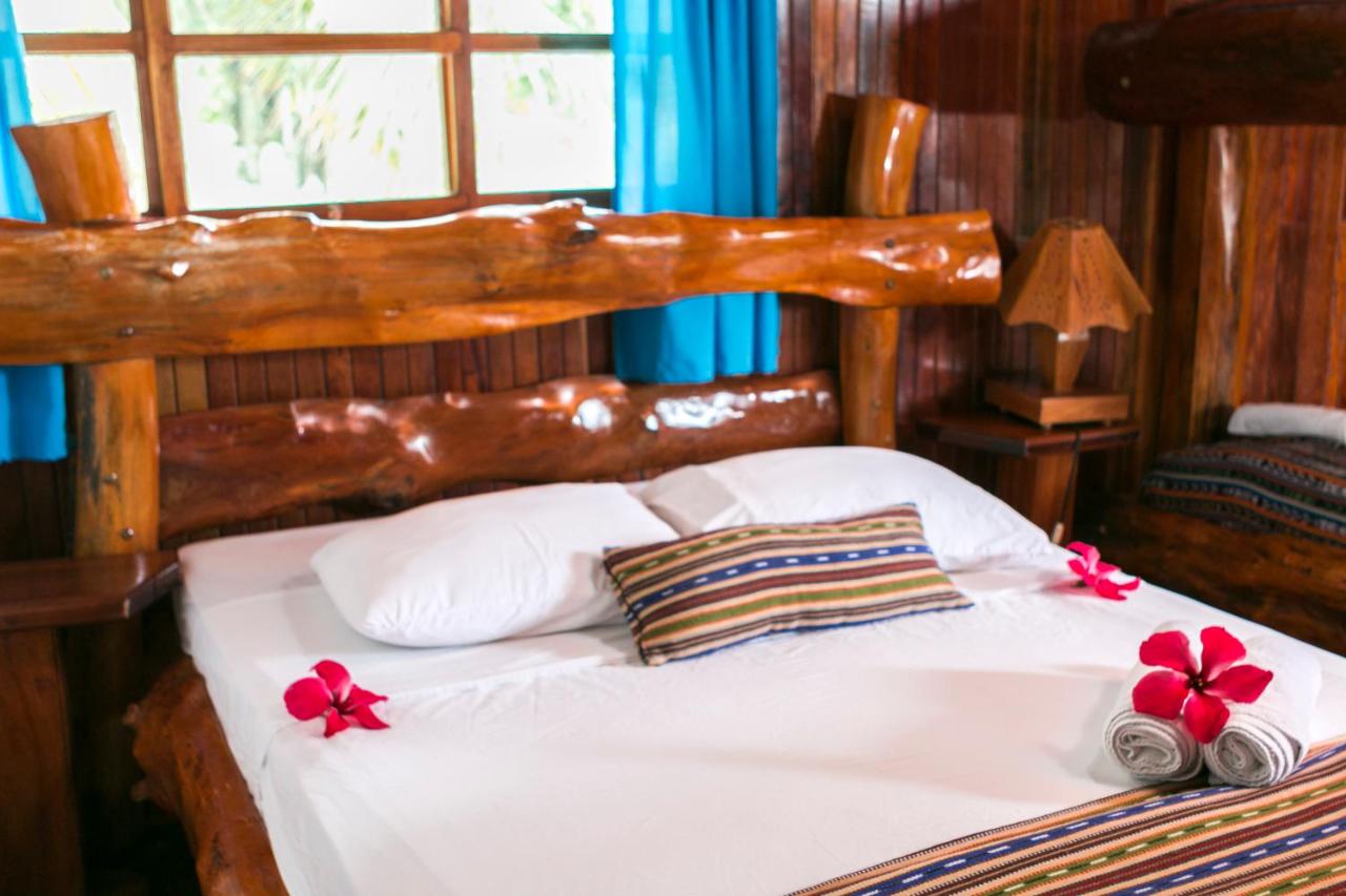 Hotel La Isla Inn photo