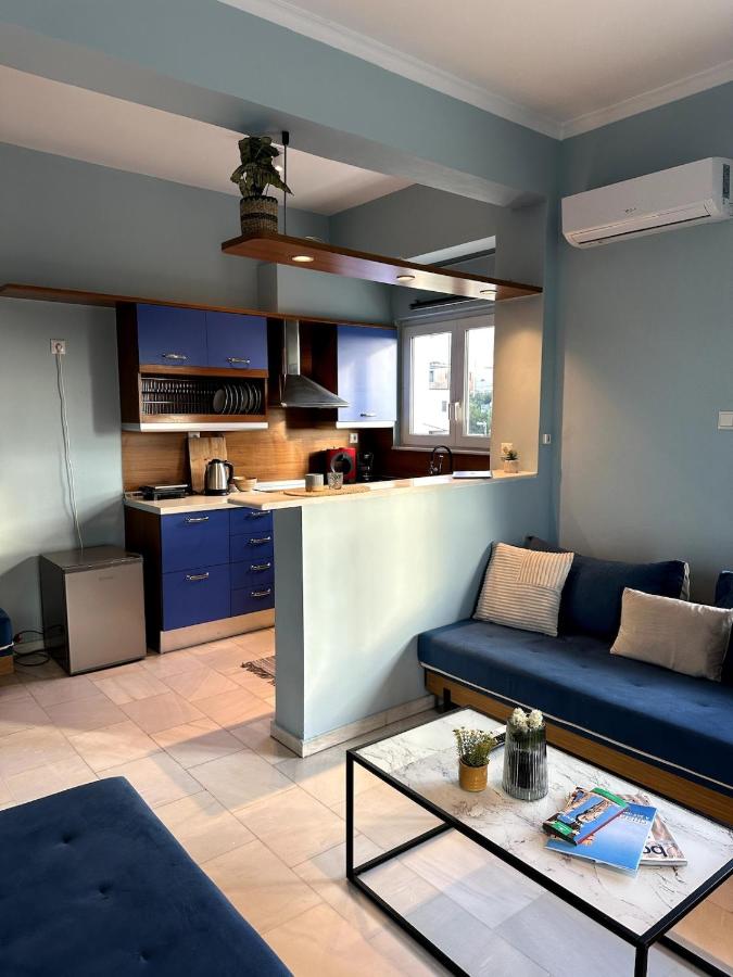 Flat by the Beach Voula - 4