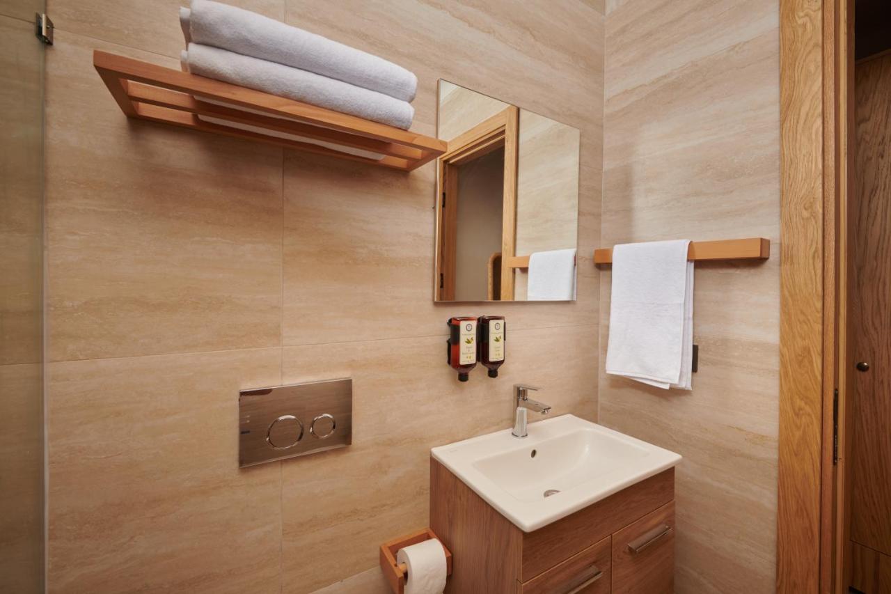 Deluxe Çift Kişilik Oda (2 Yetişkin + 1 Çocuk)